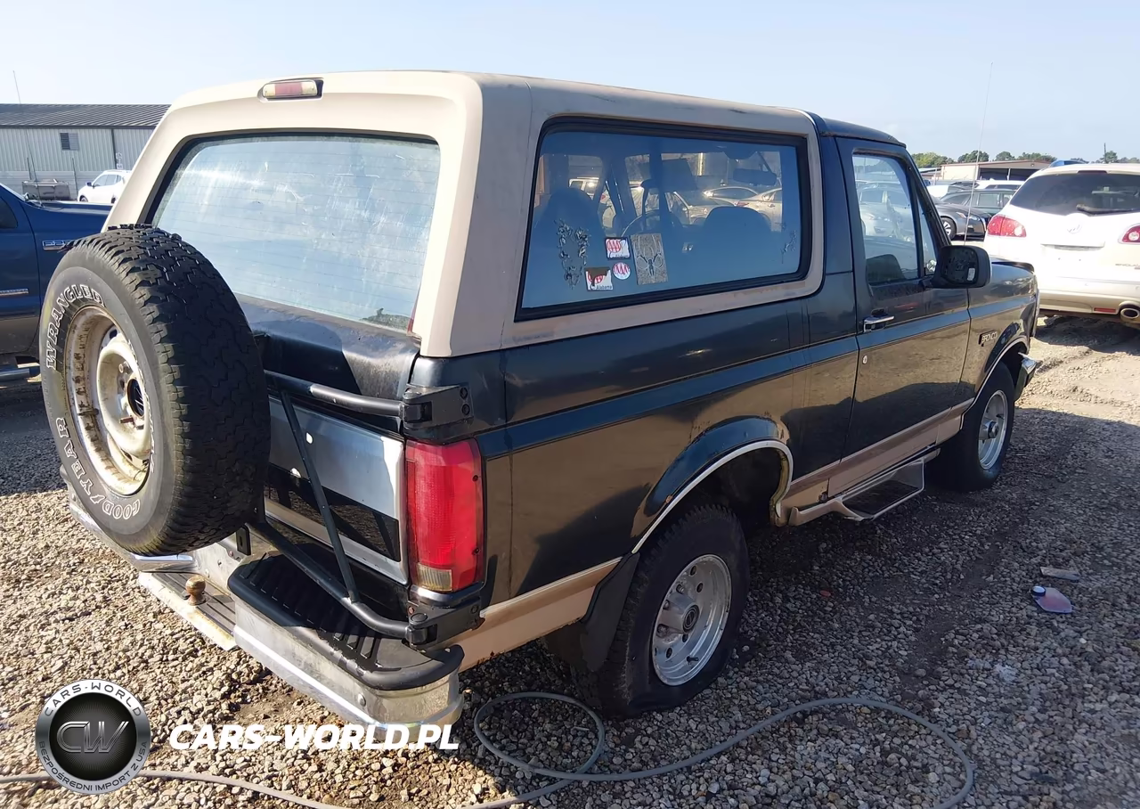 1996 Ford Bronco U100 VIN:1FMEU15H3TLA66703 - 4
