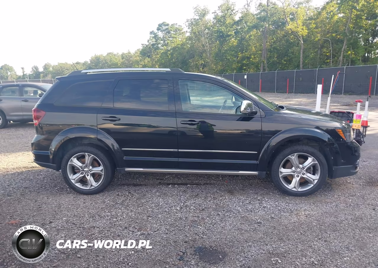 2017 Dodge Journey Crossroad VIN:3C4PDCGBXHT584174 - 13