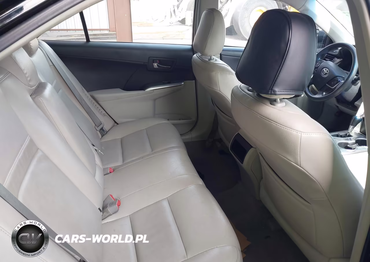 2014 Toyota Camry Hybrid Le VIN:4T1BD1FK4EU121718 - 8