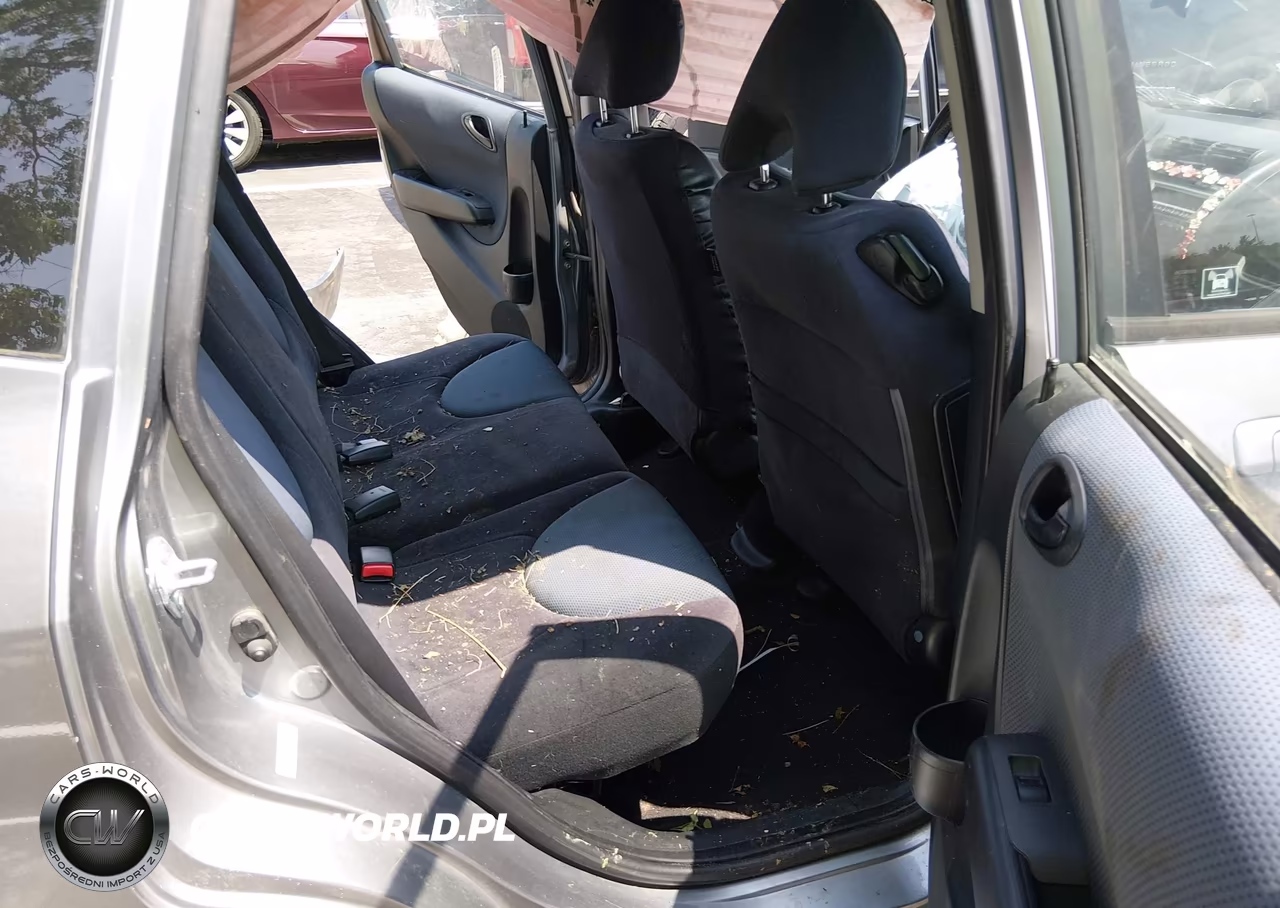 2007 Honda Fit S VIN:JHMGD38647S025333 - 8