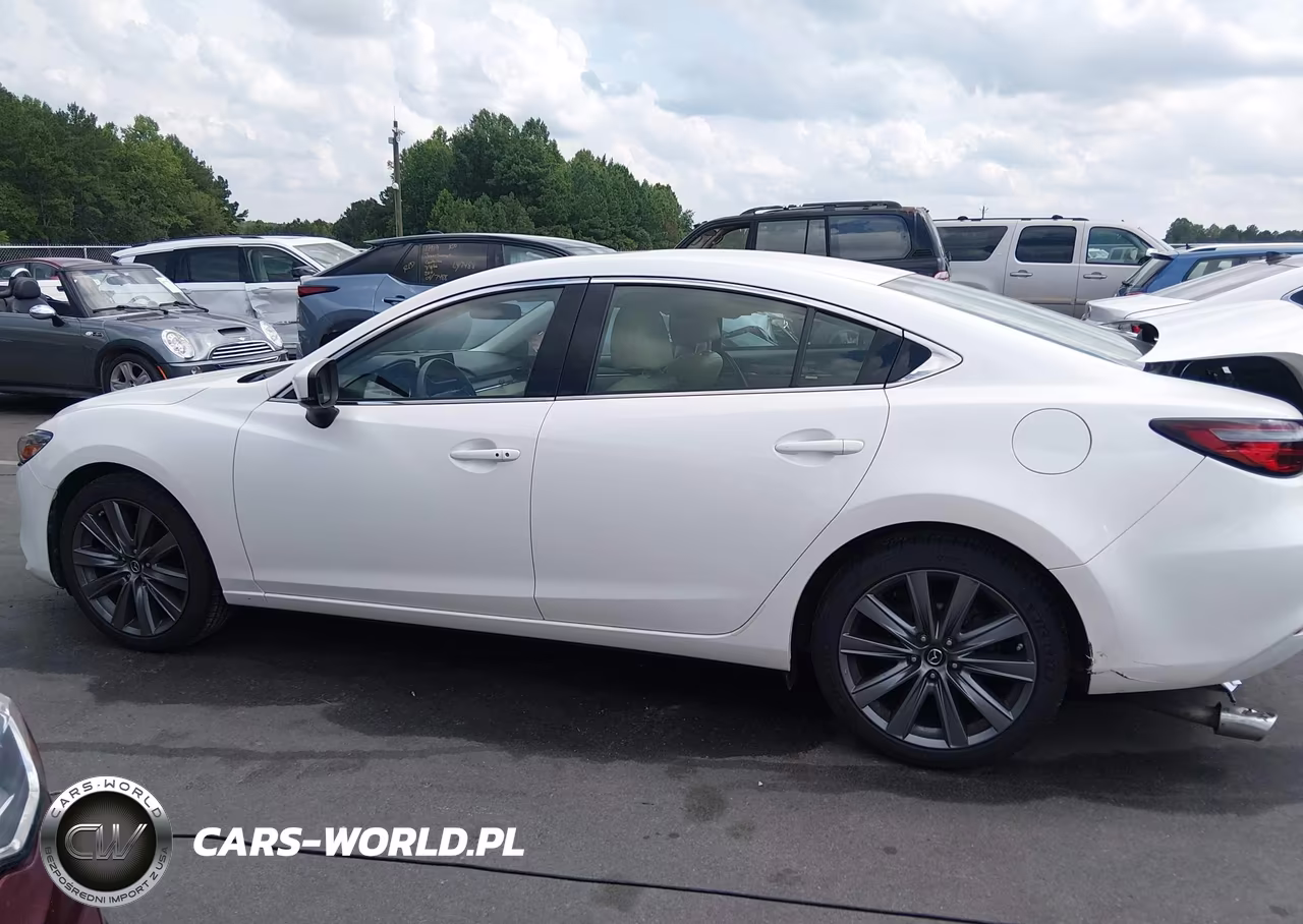 2019 Mazda Mazda6 Touring VIN:JM1GL1VM1K1501290 - 14