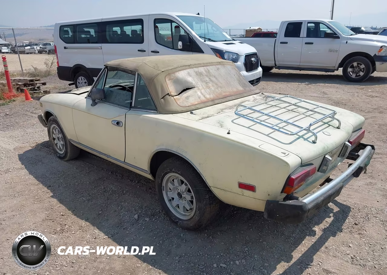 1982 Fiat 124 Spider VIN:ZFAAS00B1C8189190 - 3