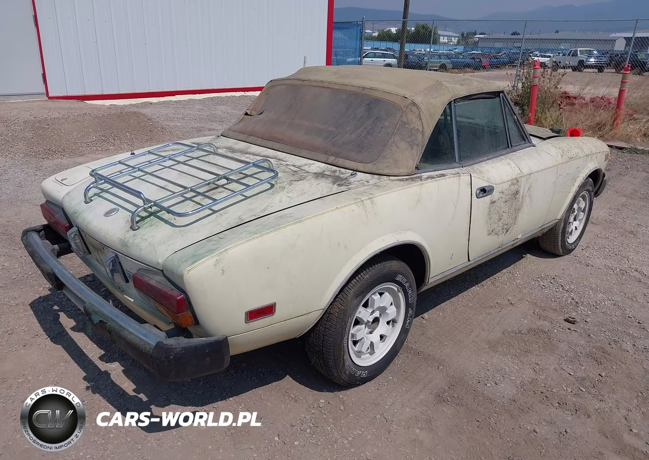 1982 Fiat 124 Spider VIN:ZFAAS00B1C8189190 - 4