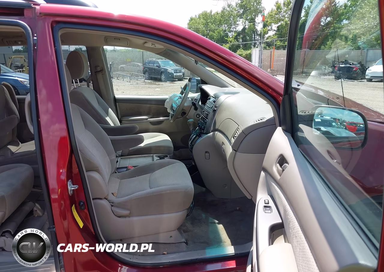2010 Toyota Sienna Le VIN:5TDKK4CC7AS301489 - 5
