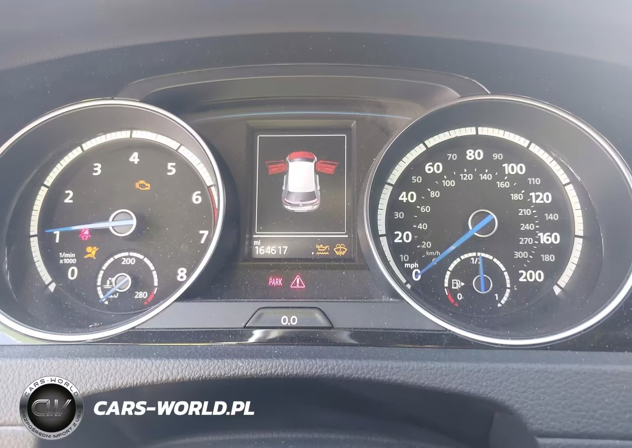2016 Volkswagen Golf R 4-Door VIN:WVWUF7AU2GW113711 - 7