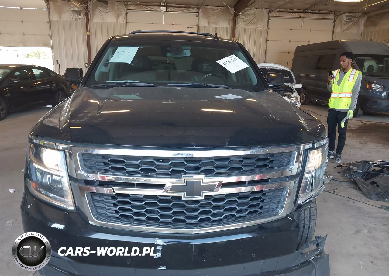 2018 Chevrolet Tahoe Lt VIN:1GNSKBKC8JR298033 - 12