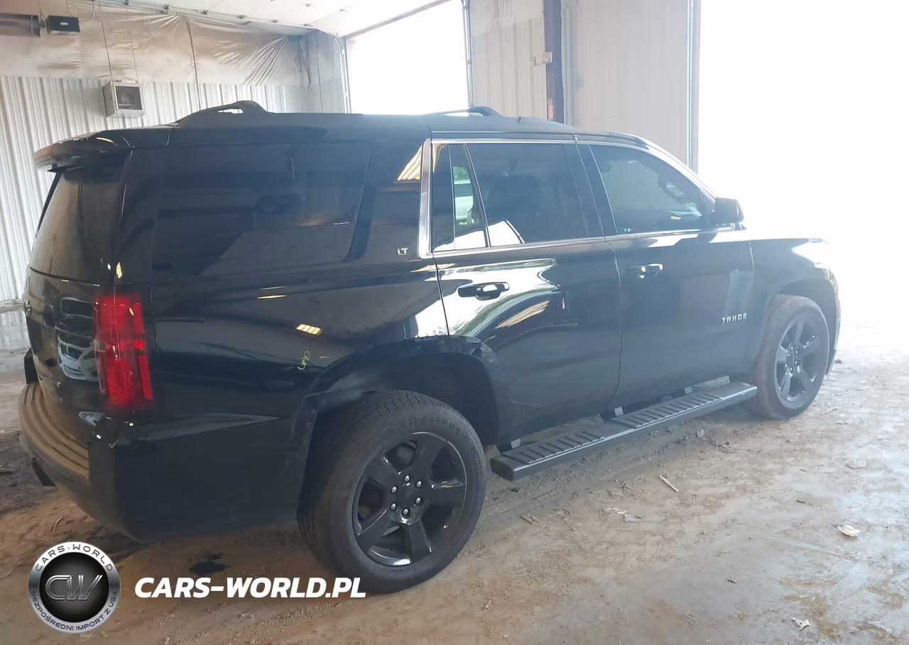 2018 Chevrolet Tahoe Lt VIN:1GNSKBKC8JR298033 - 4