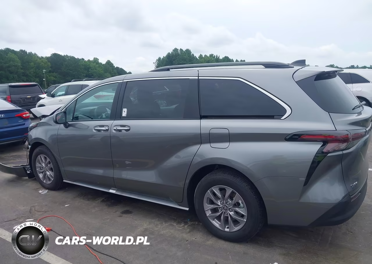 2026 Toyota Sienna Xle VIN:5TDYRKEC8TS326766 - 14