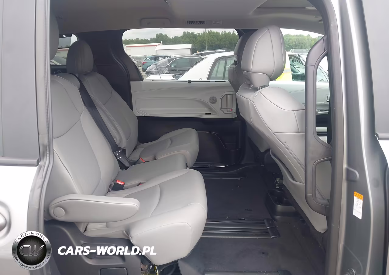 2026 Toyota Sienna Xle VIN:5TDYRKEC8TS326766 - 8
