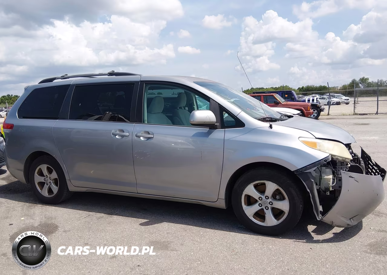 2012 Toyota Sienna Le V6 8 Passenger VIN:5TDKK3DC3CS219142 - 13