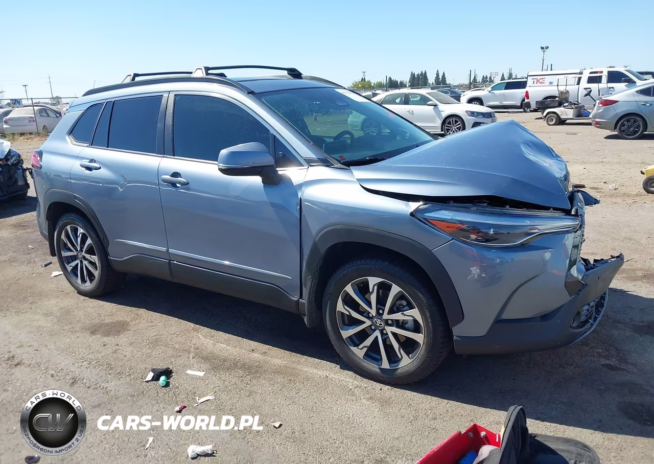 2023 Toyota Corolla Cross Xle – zdjęcie 1 z 17