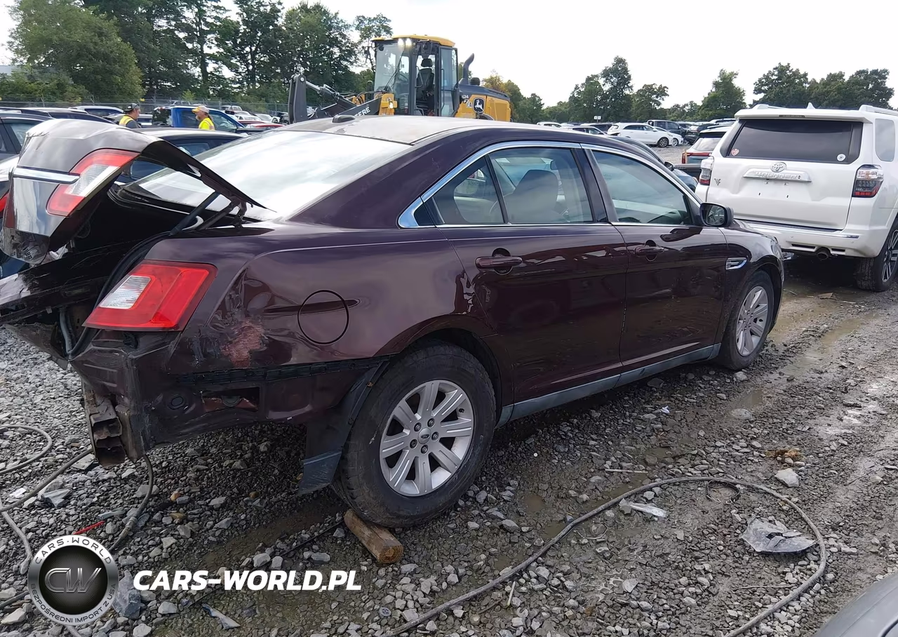 2010 Ford Taurus Se VIN:1FAHP2DW4AG143864 - 4