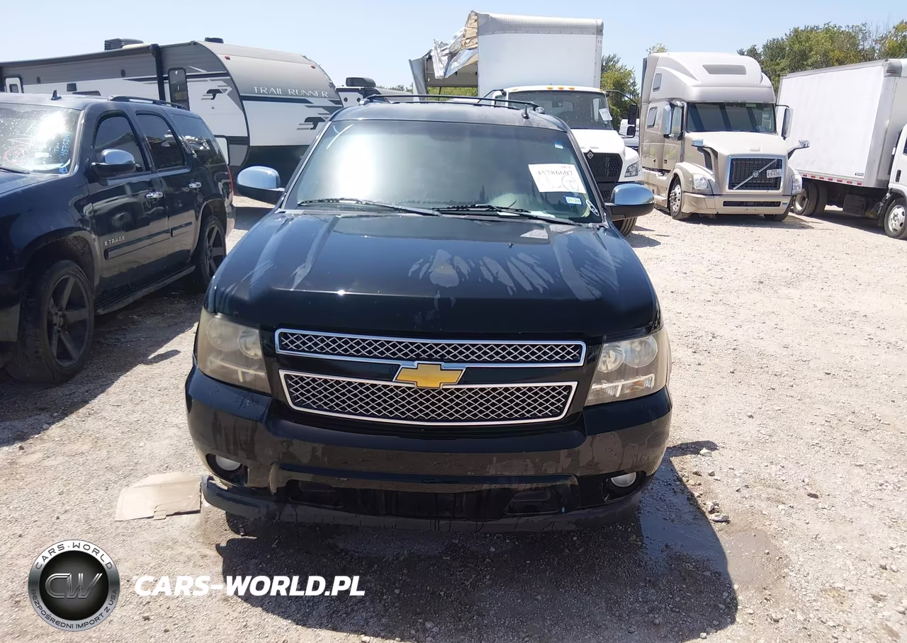 2011 Chevrolet Suburban Lt VIN:1GNSCJE09BR187291 - 12