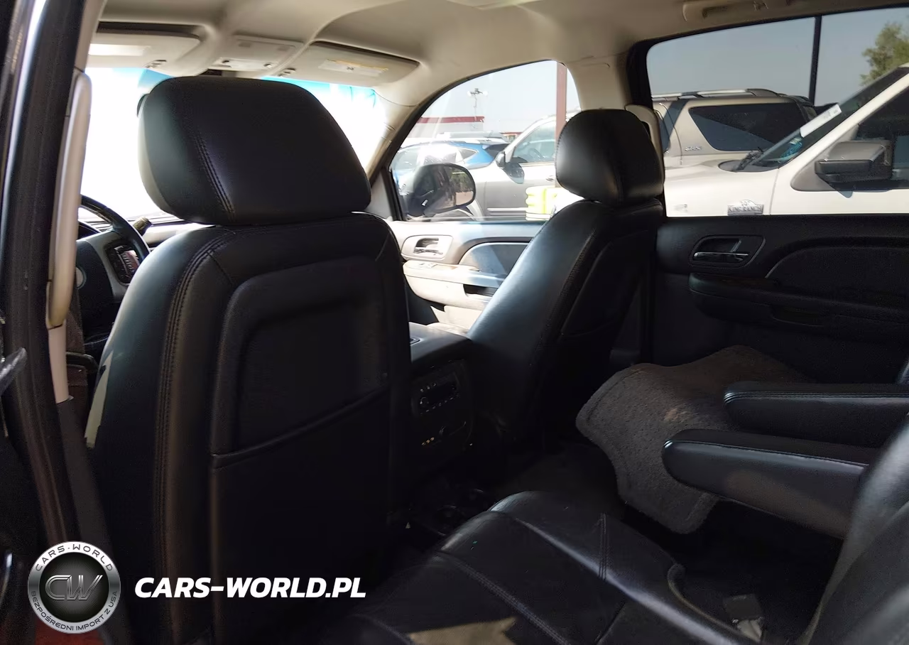 2011 Chevrolet Suburban Lt VIN:1GNSCJE09BR187291 - 8