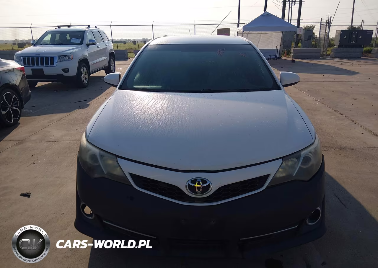 2014 Toyota Camry Se VIN:4T1BF1FK2EU738786 - 12