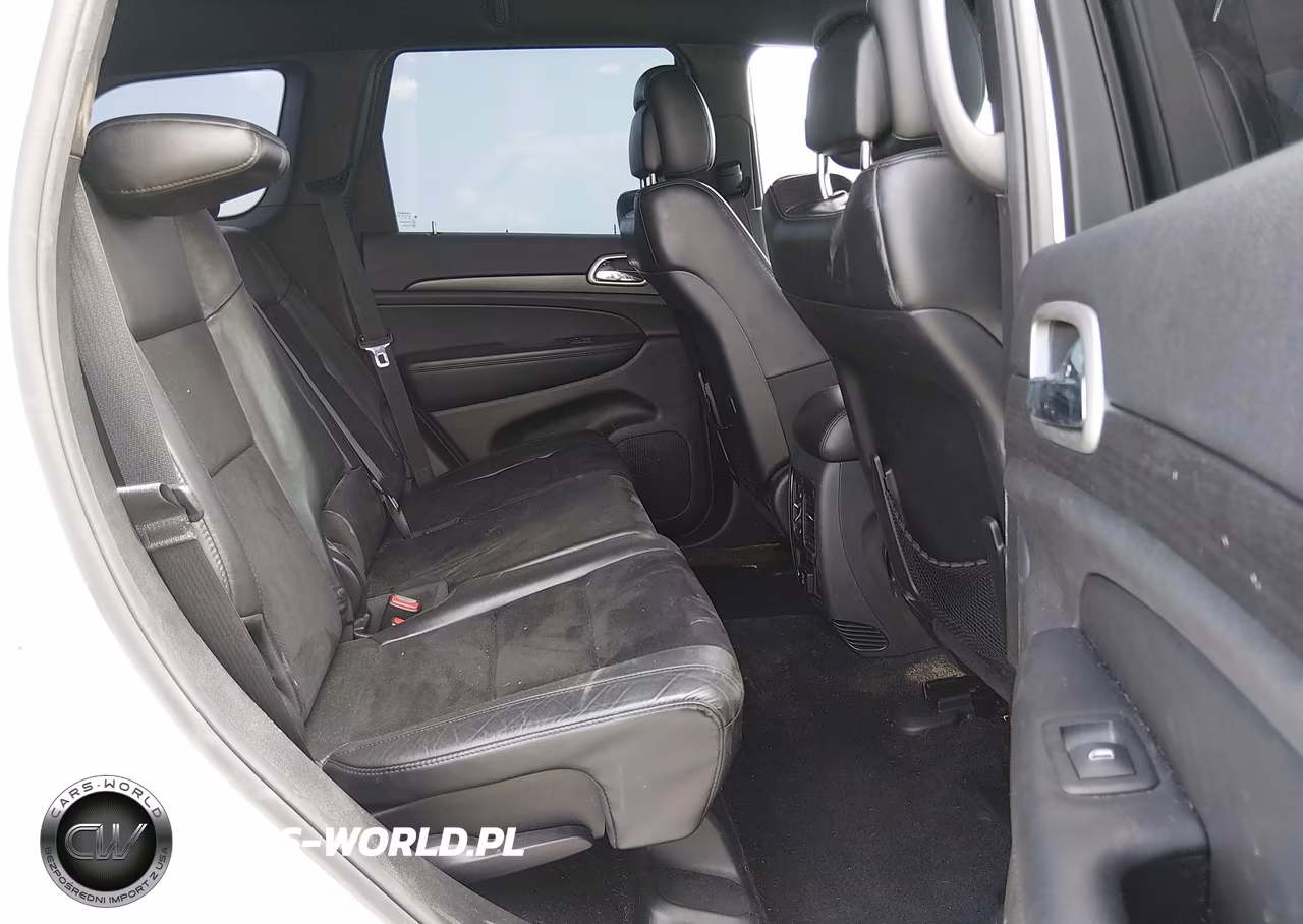 2018 Jeep Grand Cherokee Altitude 4X2 VIN:1C4RJEAG1JC430276 - 8