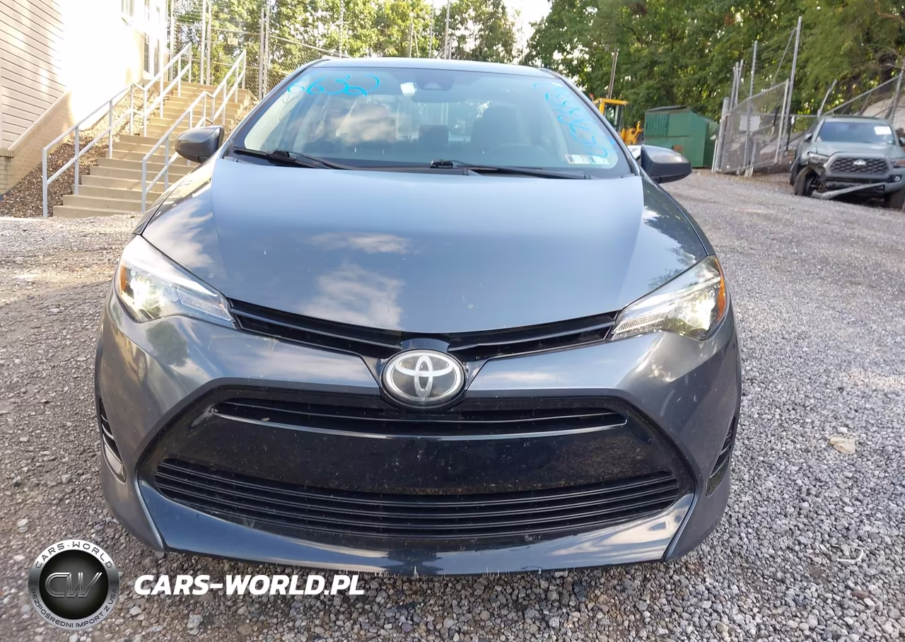 2017 Toyota Corolla Le VIN:2T1BURHE9HC820824 - 12