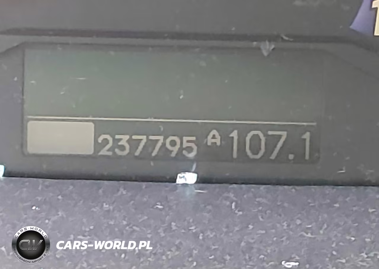 2009 Honda Odyssey Touring VIN:5FNRL38939B057679 - 16