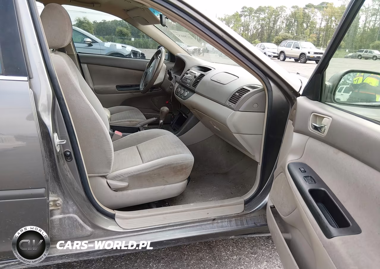 2005 Toyota Camry Le VIN:4T1BE32K85U506438 - 5