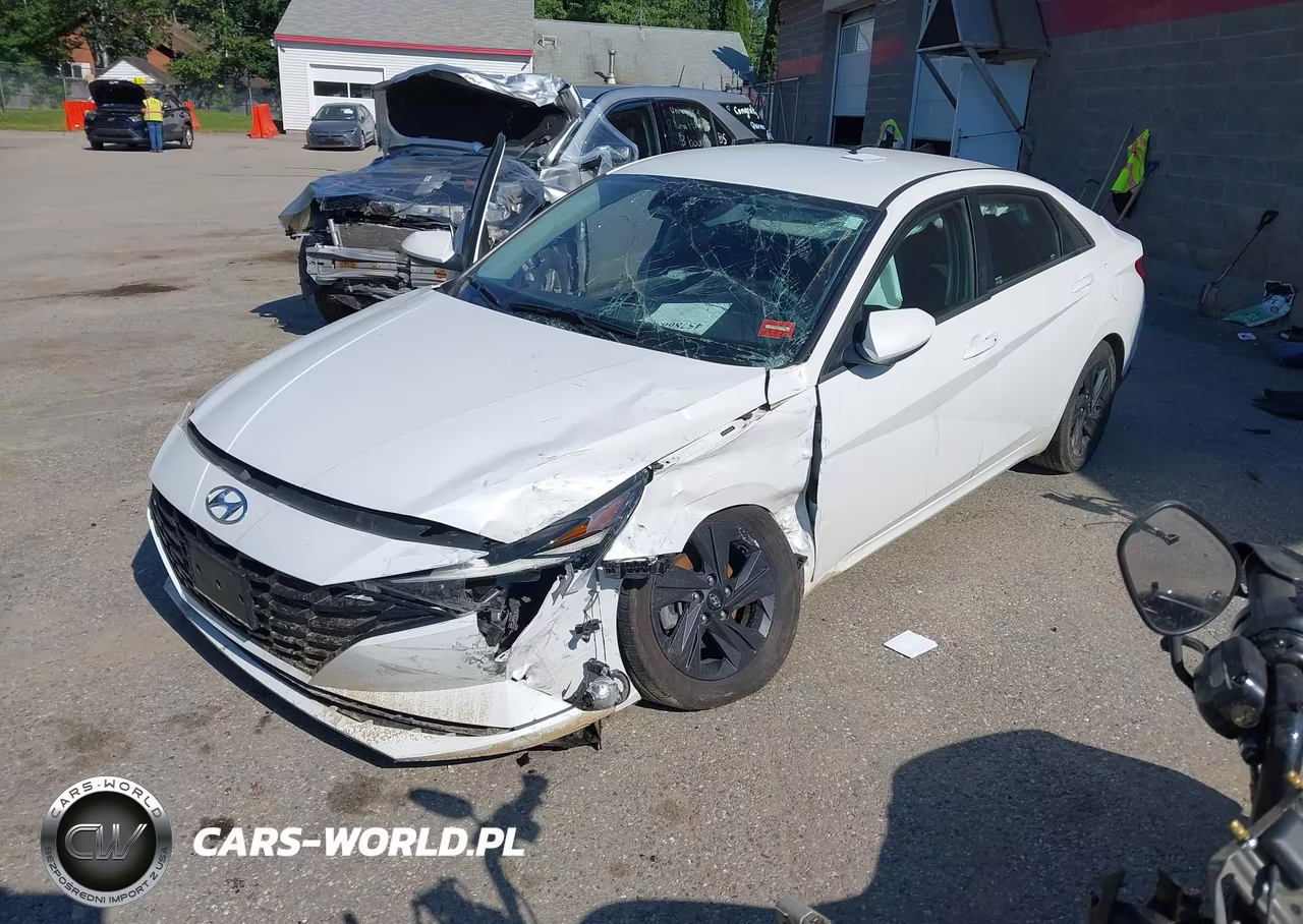2022 Hyundai Elantra Sel VIN:5NPLM4AG0NH077062 - 2