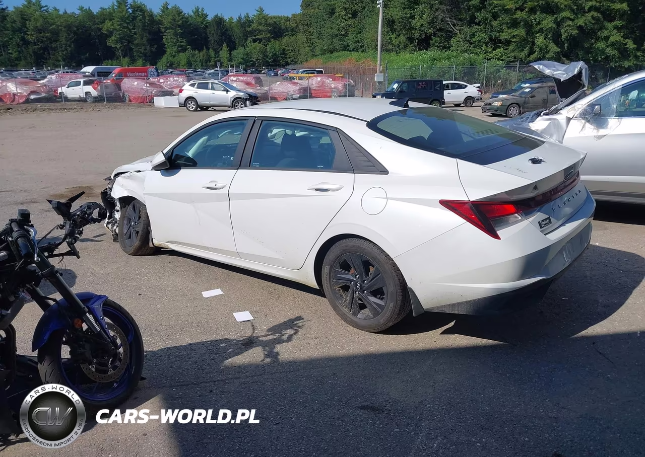2022 Hyundai Elantra Sel VIN:5NPLM4AG0NH077062 - 3