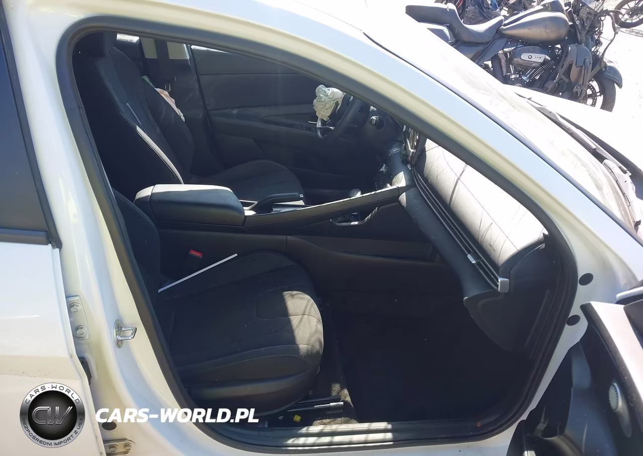 2022 Hyundai Elantra Sel VIN:5NPLM4AG0NH077062 - 5