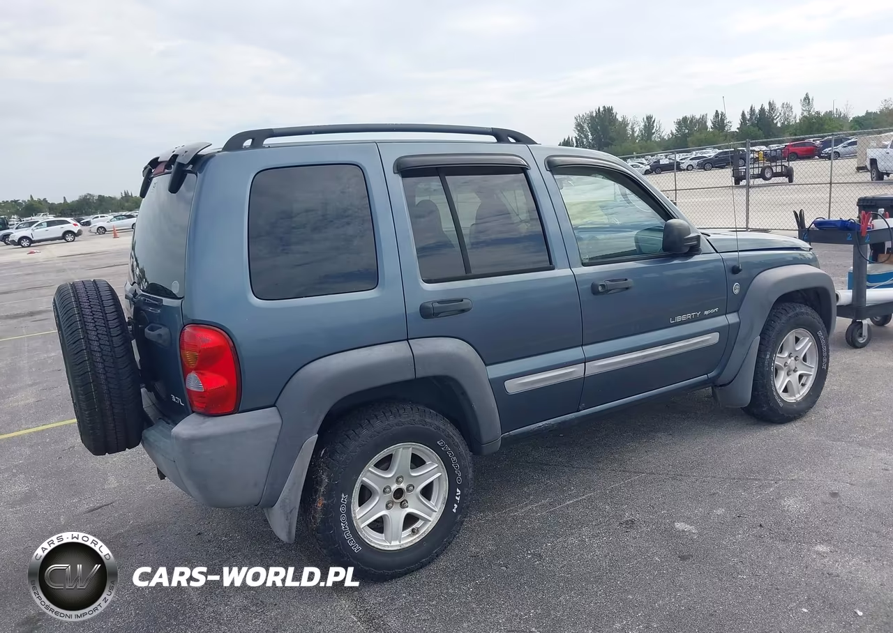 2002 Jeep Liberty Sport VIN:1J4GL48K92W282894 - 4