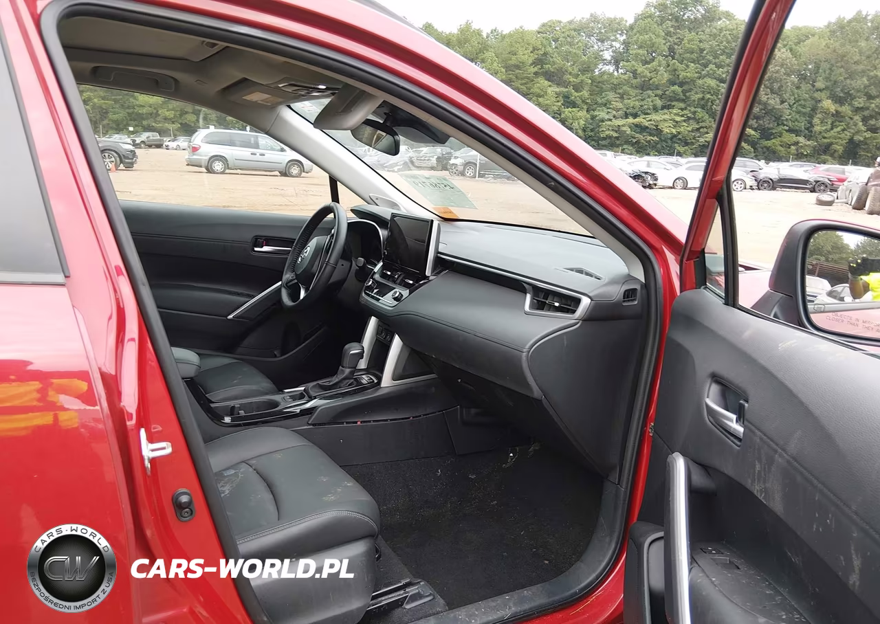 2023 Toyota Corolla Cross Xle VIN:7MUDAAAG4PV066757 - 5