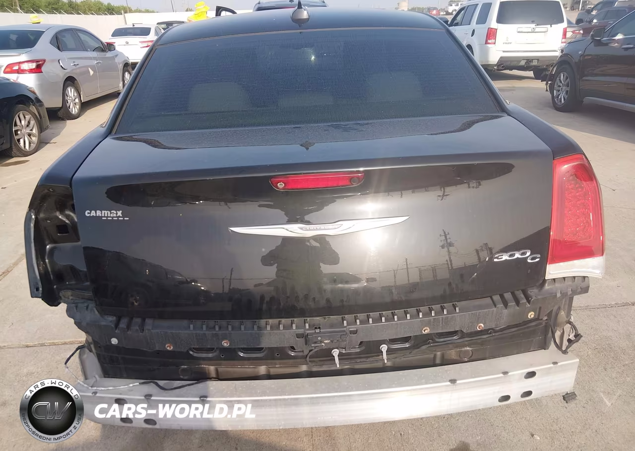 2016 Chrysler 300C VIN:2C3CCAEG3GH147584 - 16