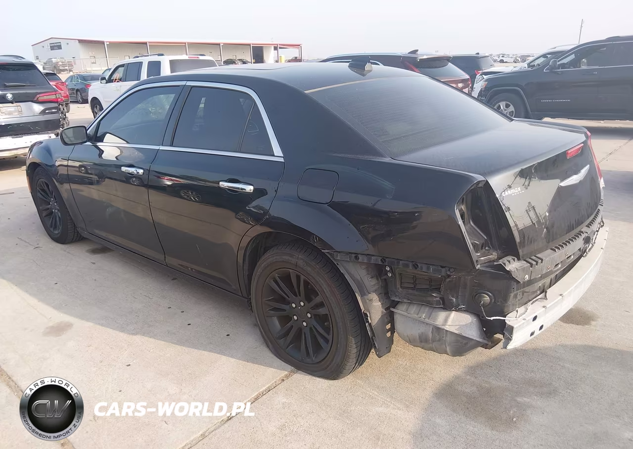2016 Chrysler 300C VIN:2C3CCAEG3GH147584 - 3