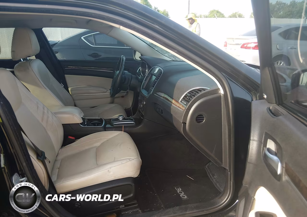 2016 Chrysler 300C VIN:2C3CCAEG3GH147584 - 5