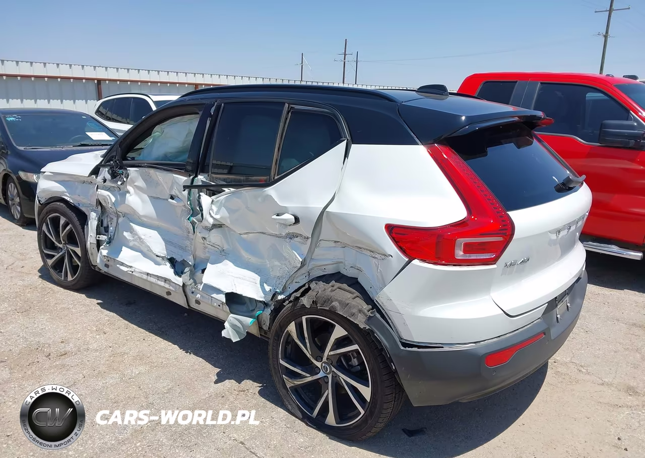 2022 Volvo Xc40 T4 R-Design VIN:YV4AC2HM9N2700221 - 3