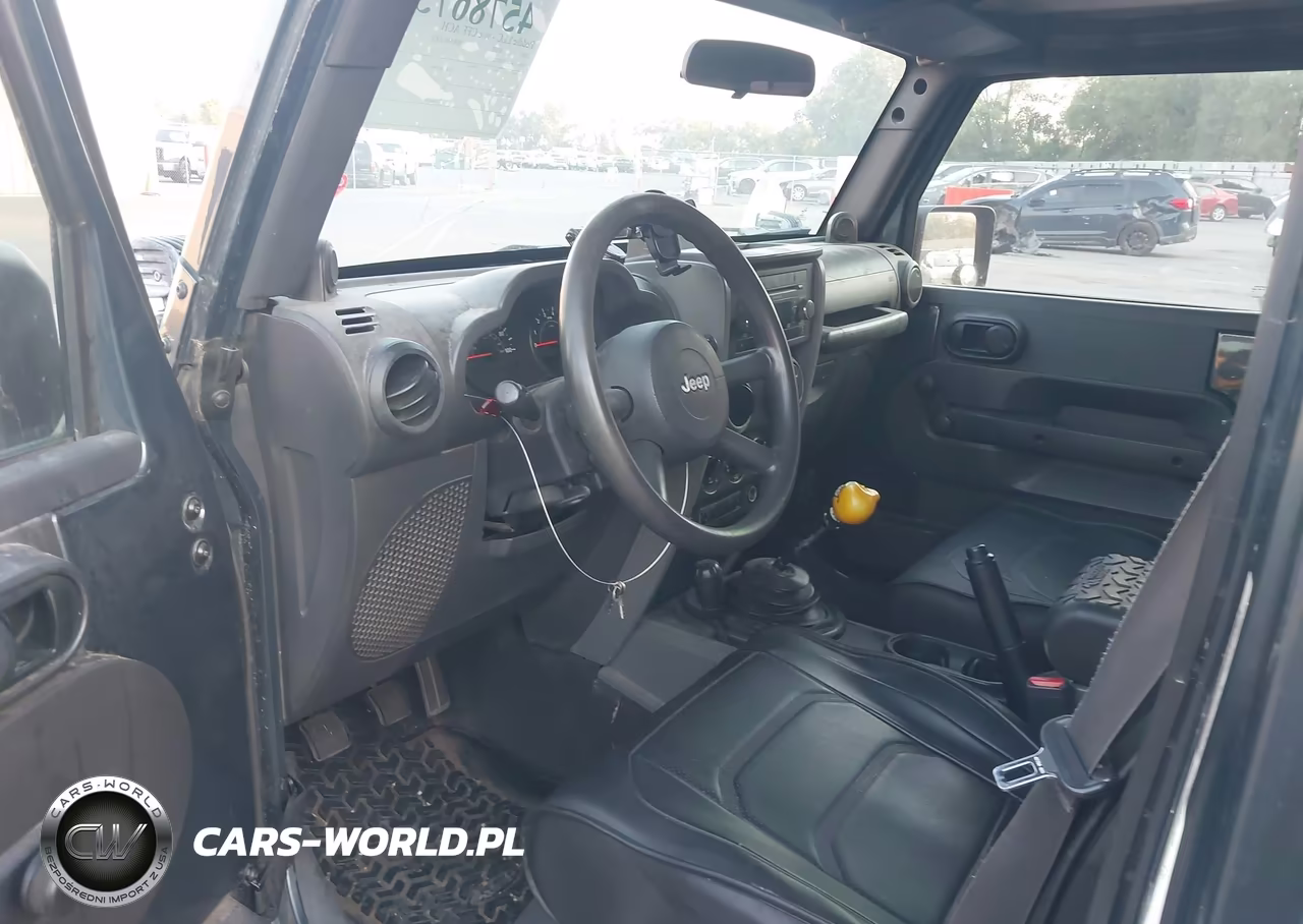 2007 Jeep Wrangler Unlimited X VIN:1J4GA39147L221743 - 5
