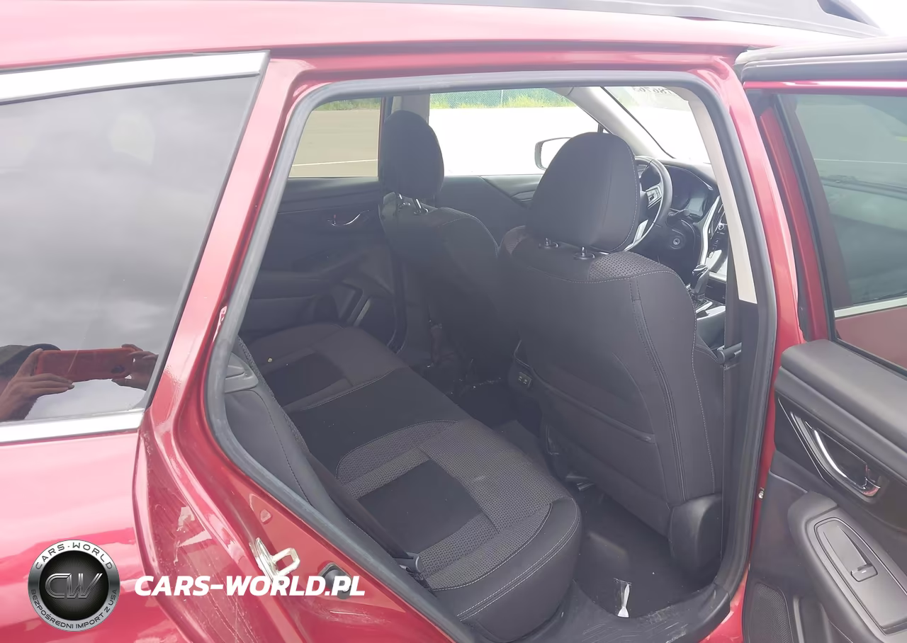 2020 Subaru Outback Premium VIN:4S4BTACC3L3205130 - 8