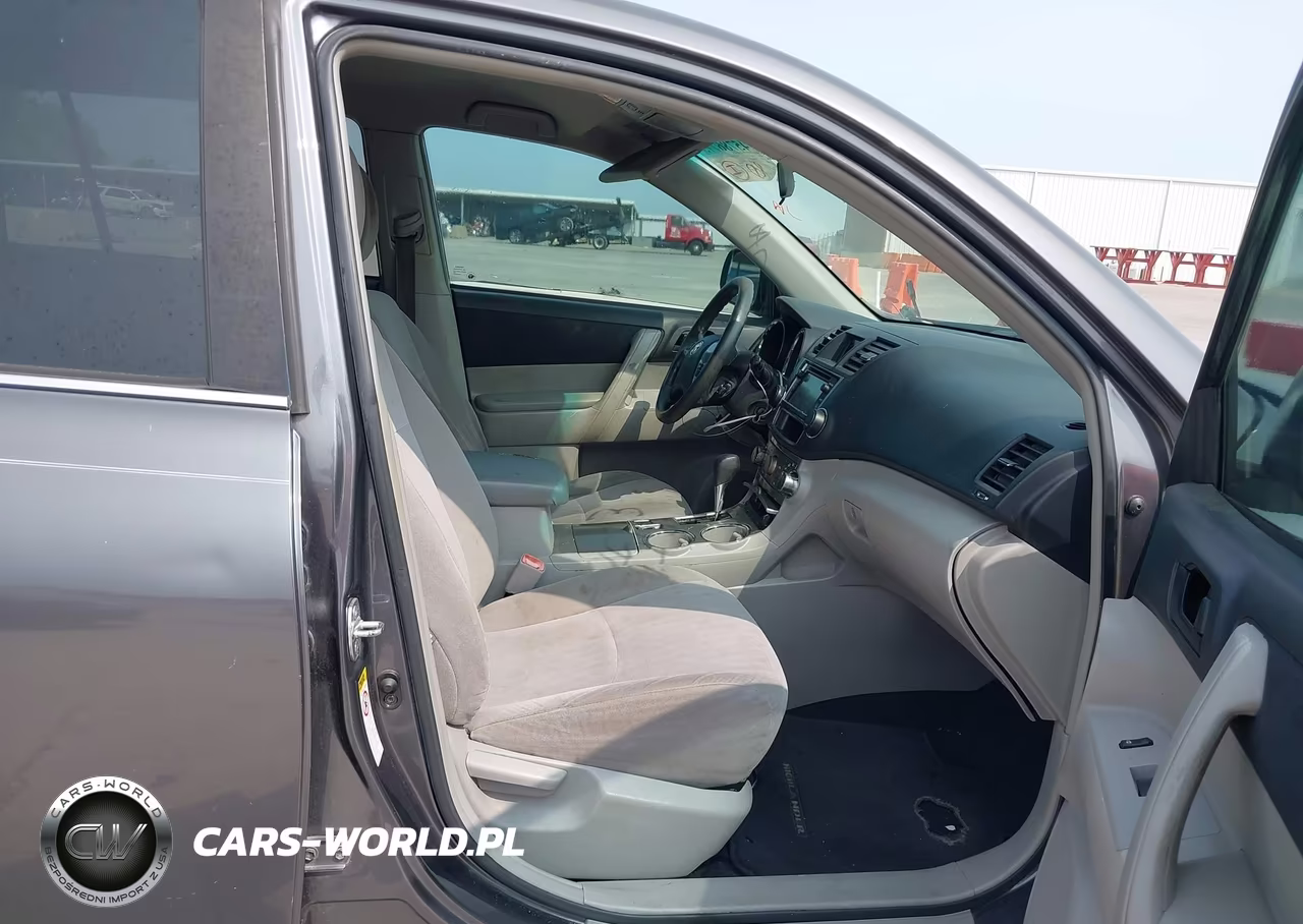2013 Toyota Highlander VIN:5TDZA3EH8DS035229 - 5