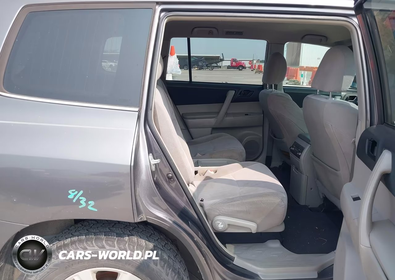 2013 Toyota Highlander VIN:5TDZA3EH8DS035229 - 8