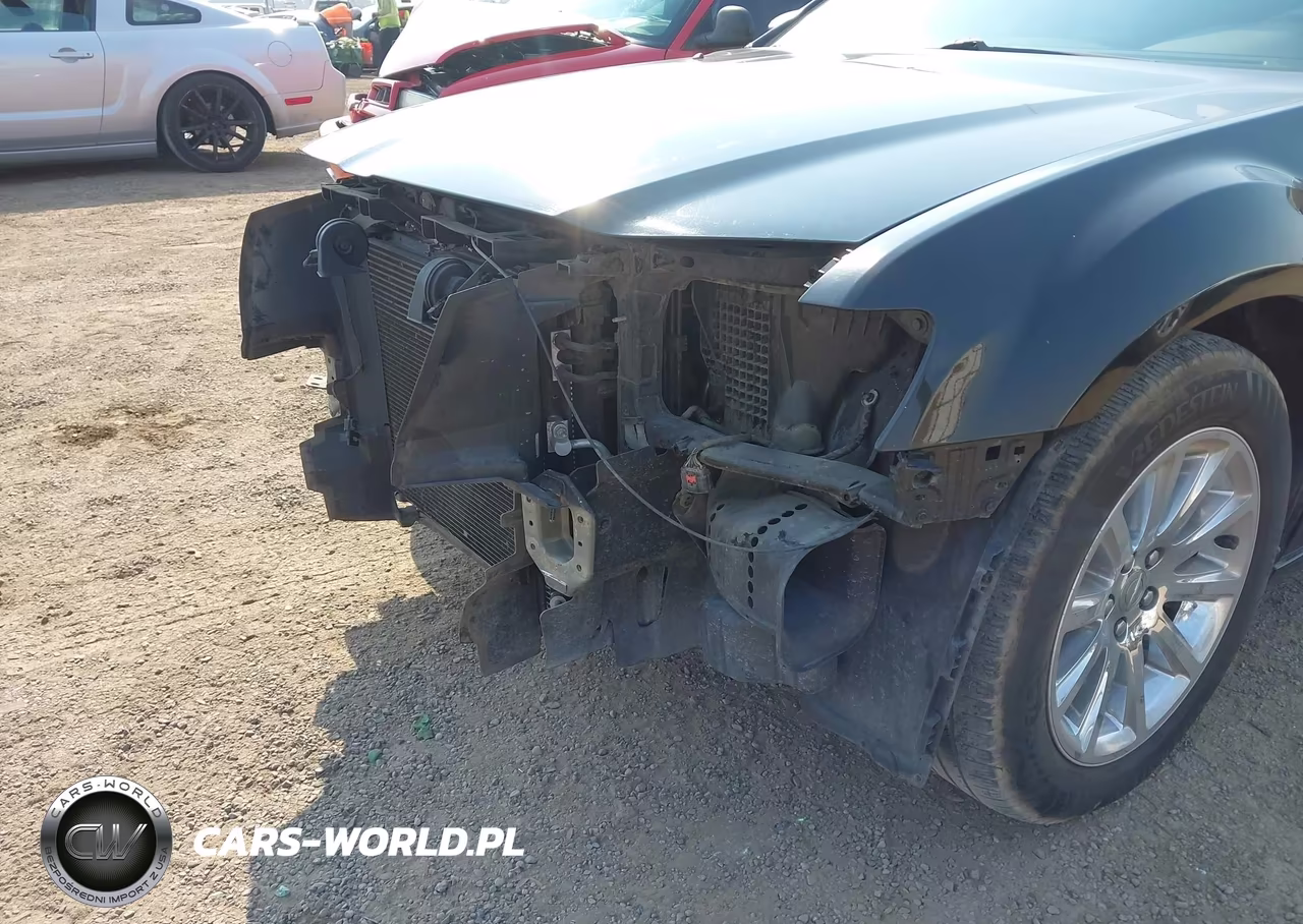 2012 Chrysler 300C VIN:2C3CCAETXCH264845 - 14