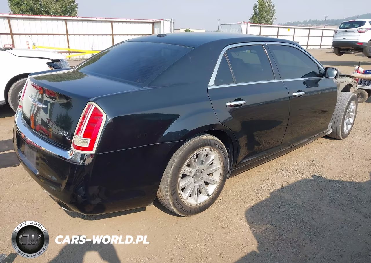 2012 Chrysler 300C VIN:2C3CCAETXCH264845 - 4