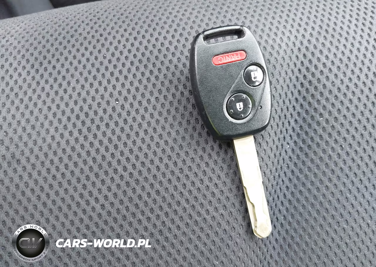 2012 Honda Fit Sport VIN:JHMGE8H51CC022752 - 11