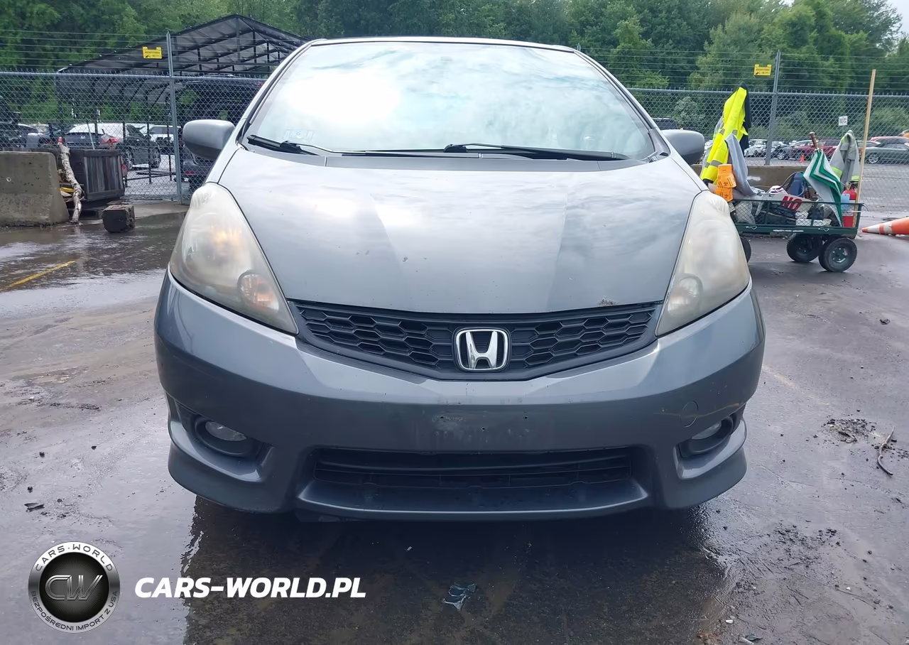 2012 Honda Fit Sport VIN:JHMGE8H51CC022752 - 12