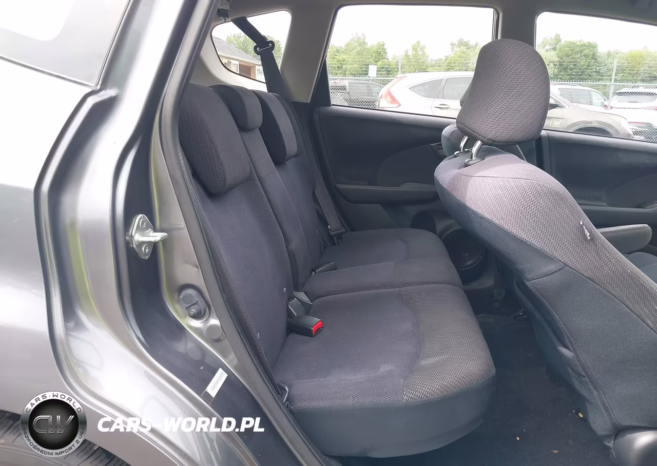 2012 Honda Fit Sport VIN:JHMGE8H51CC022752 - 8