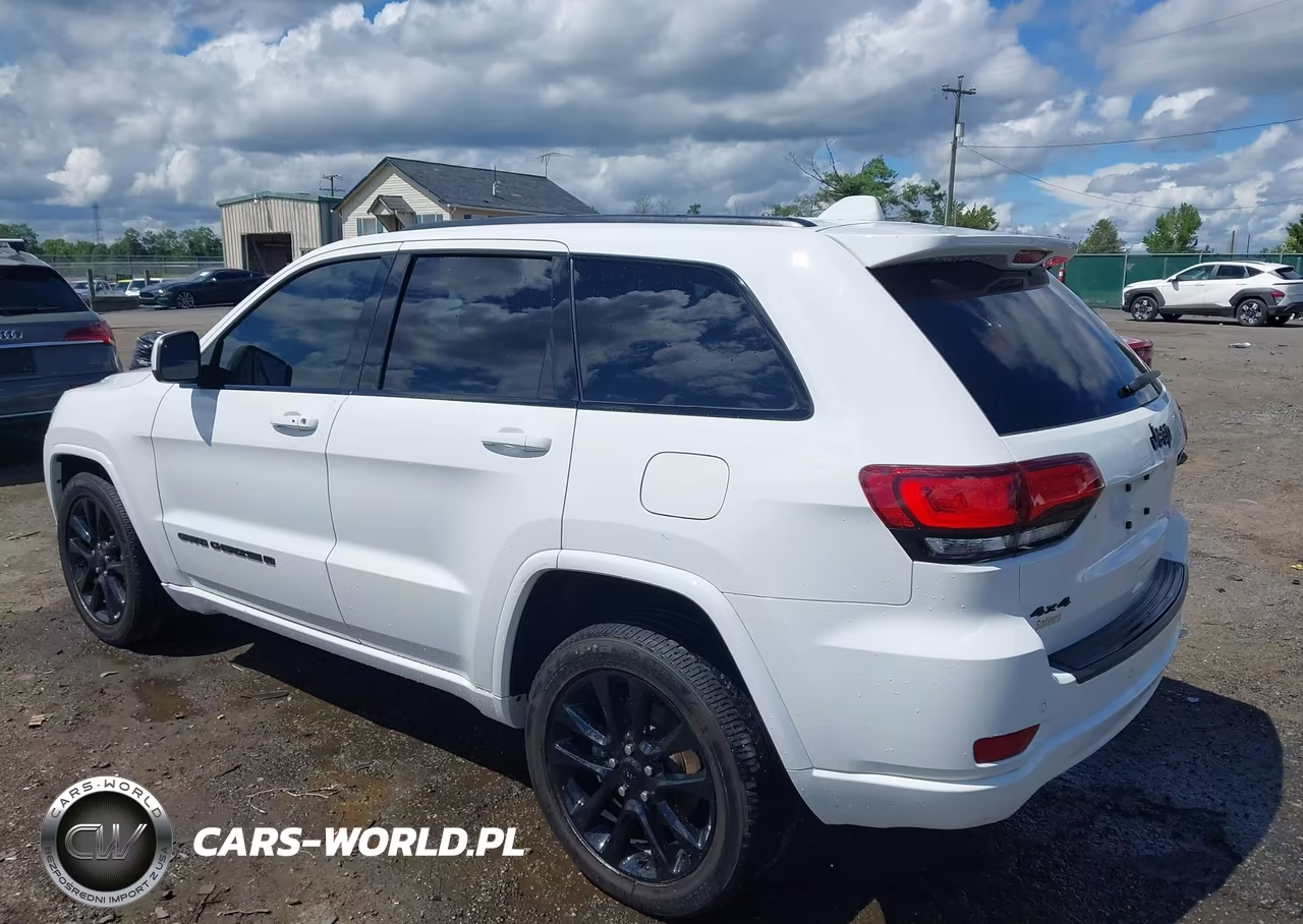 2022 Jeep Grand Cherokee Wk Laredo X 4X4 VIN:1C4RJFAGXNC114841 - 3