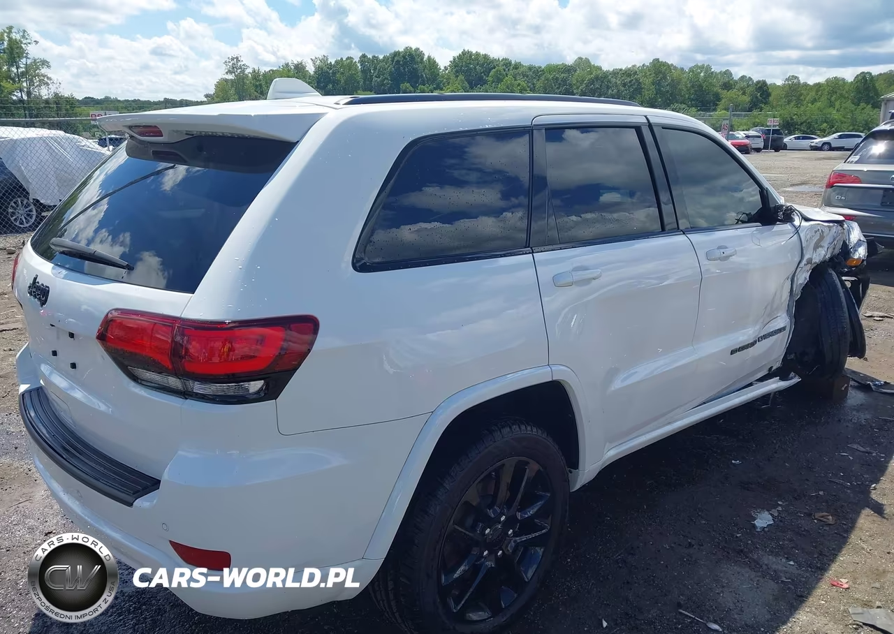 2022 Jeep Grand Cherokee Wk Laredo X 4X4 VIN:1C4RJFAGXNC114841 - 4