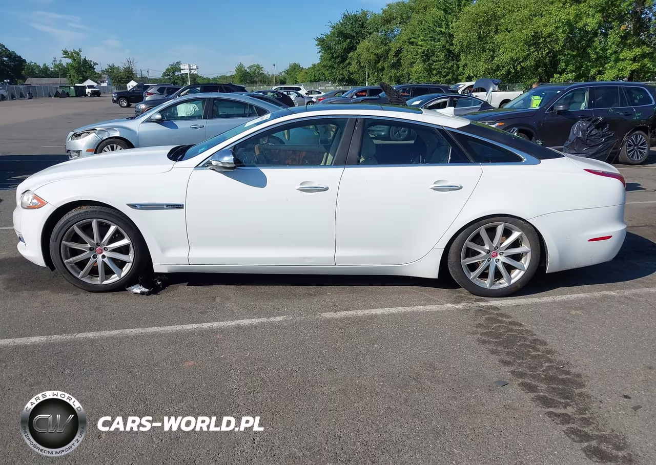 2015 Jaguar Xj VIN:SAJWJ1CD5F8V82071 - 13