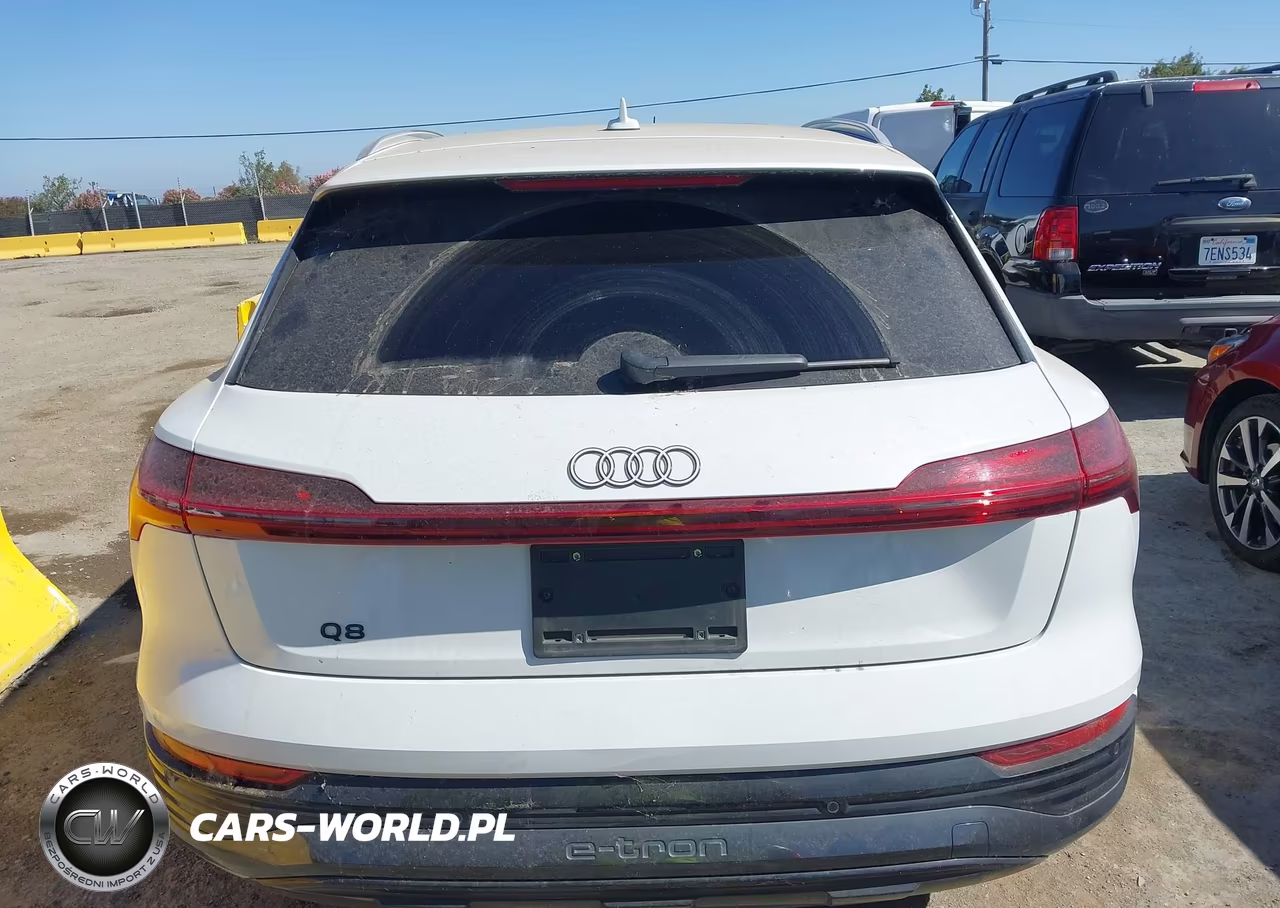 2024 Audi Q8 E-Tron Premium Plus Quattro VIN:WA15AAGE9RB008605 - 17