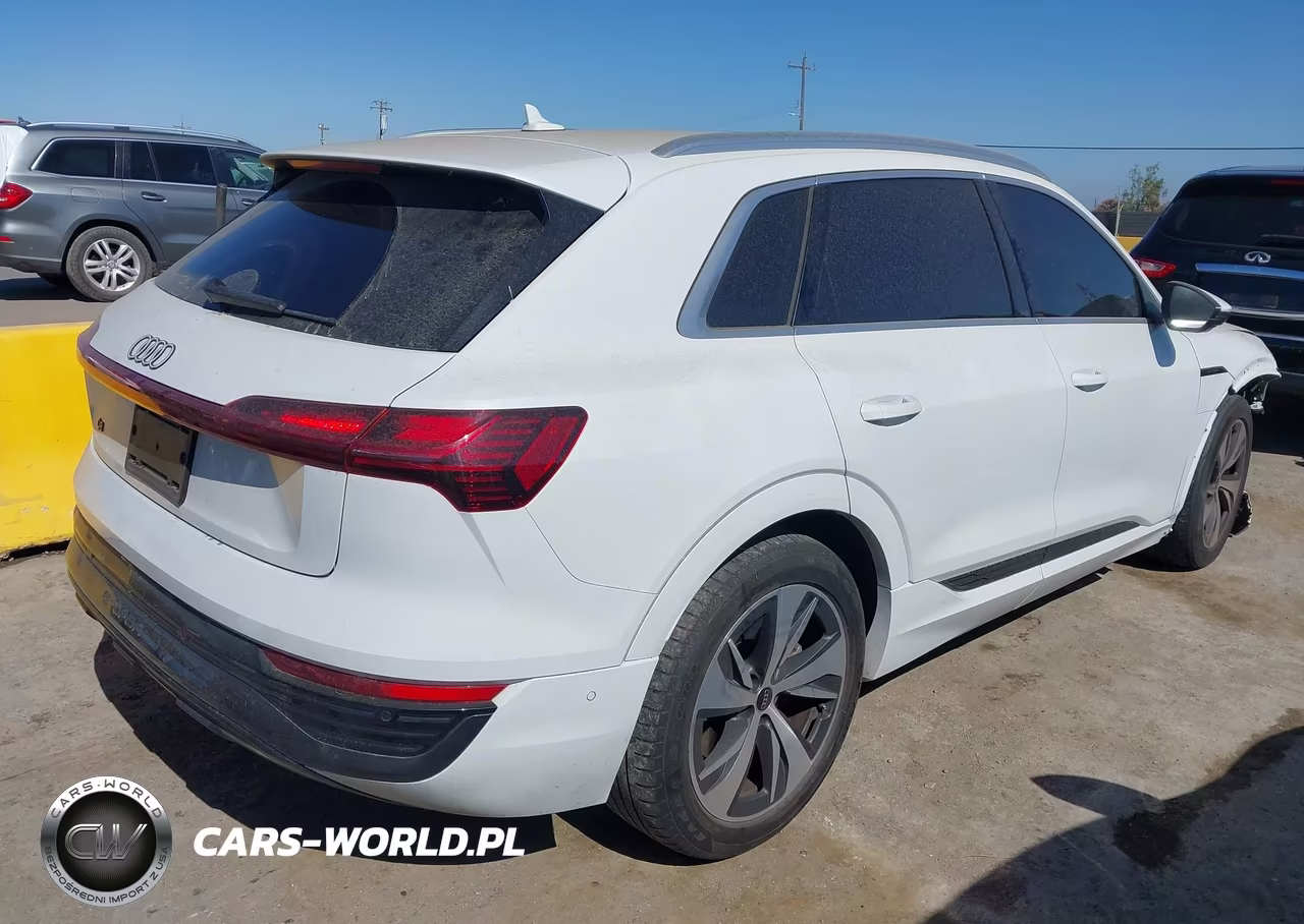 2024 Audi Q8 E-Tron Premium Plus Quattro VIN:WA15AAGE9RB008605 - 4