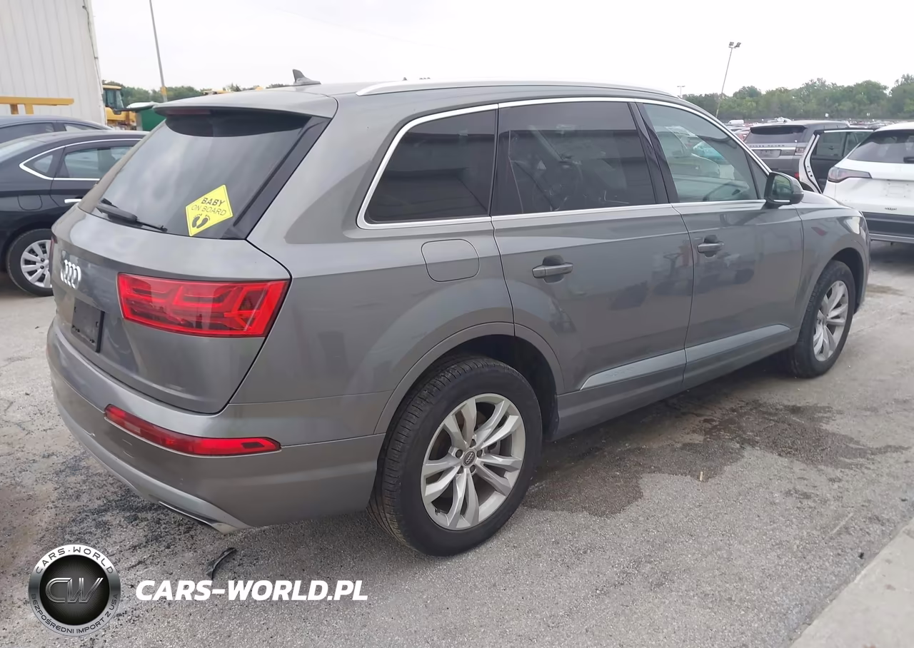 2017 Audi Q7 2.0T Premium VIN:WA1LHAF78HD037473 - 4