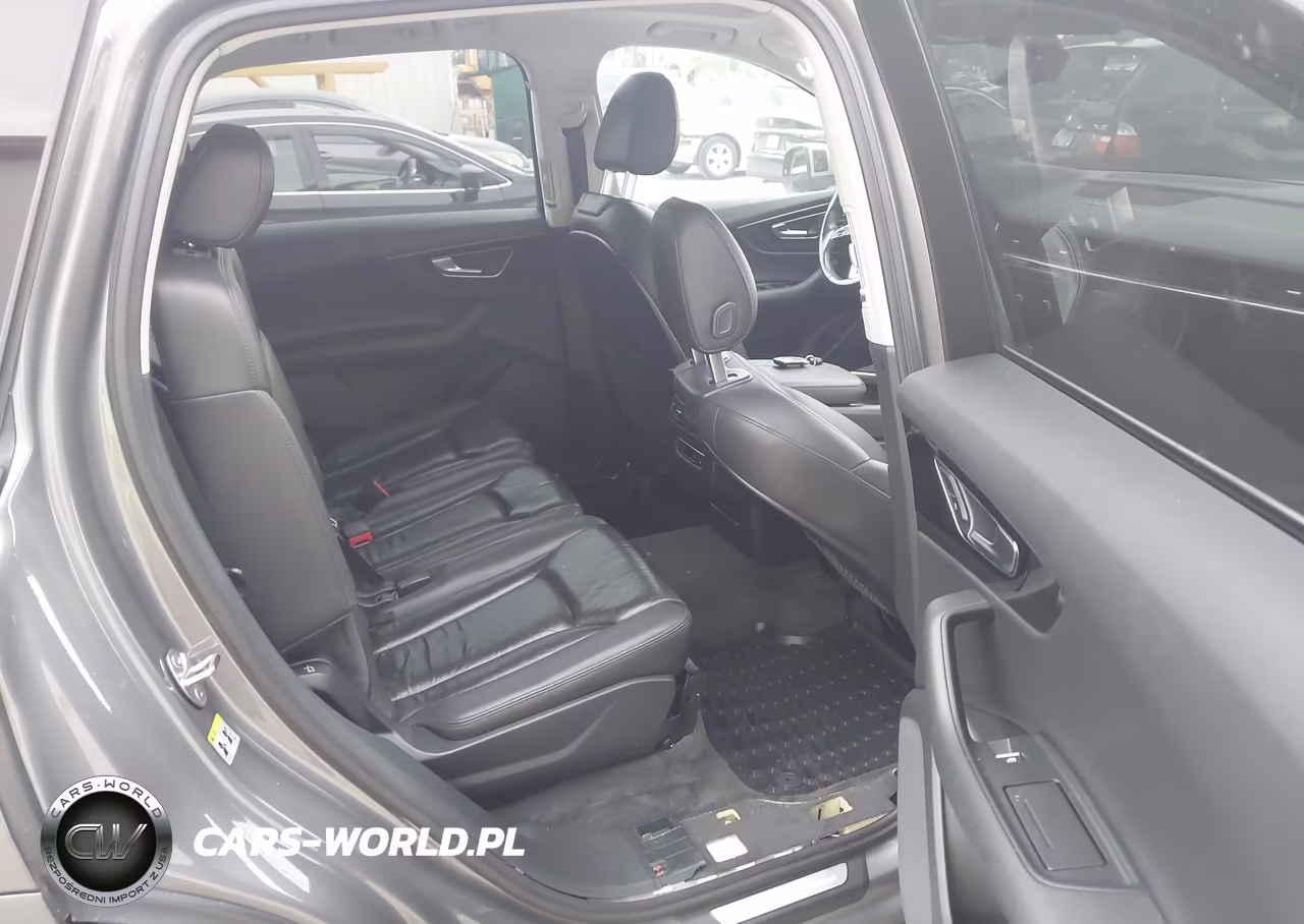 2017 Audi Q7 2.0T Premium VIN:WA1LHAF78HD037473 - 8