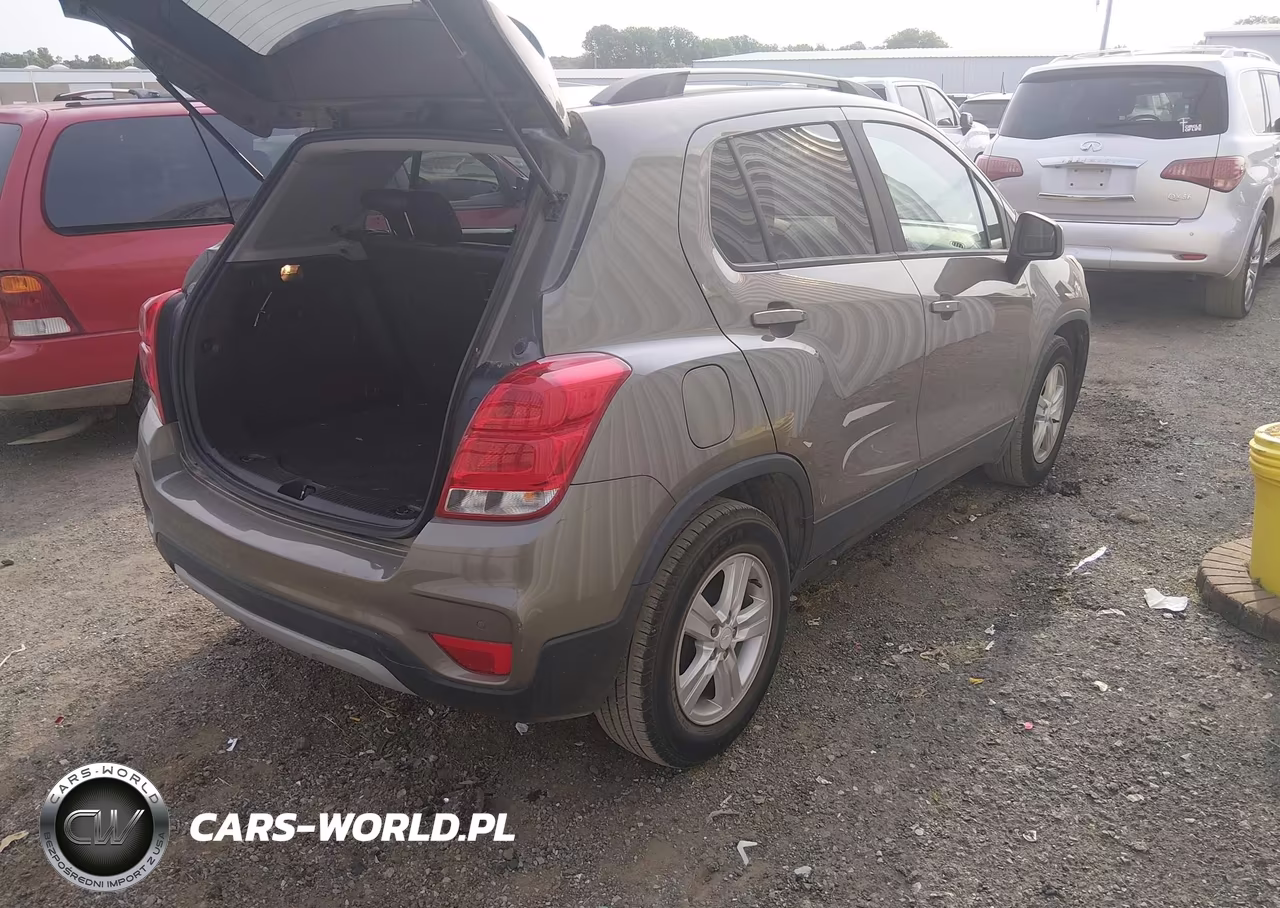 2021 Chevrolet Trax Fwd Lt VIN:KL7CJLSM8MB361267 - 4