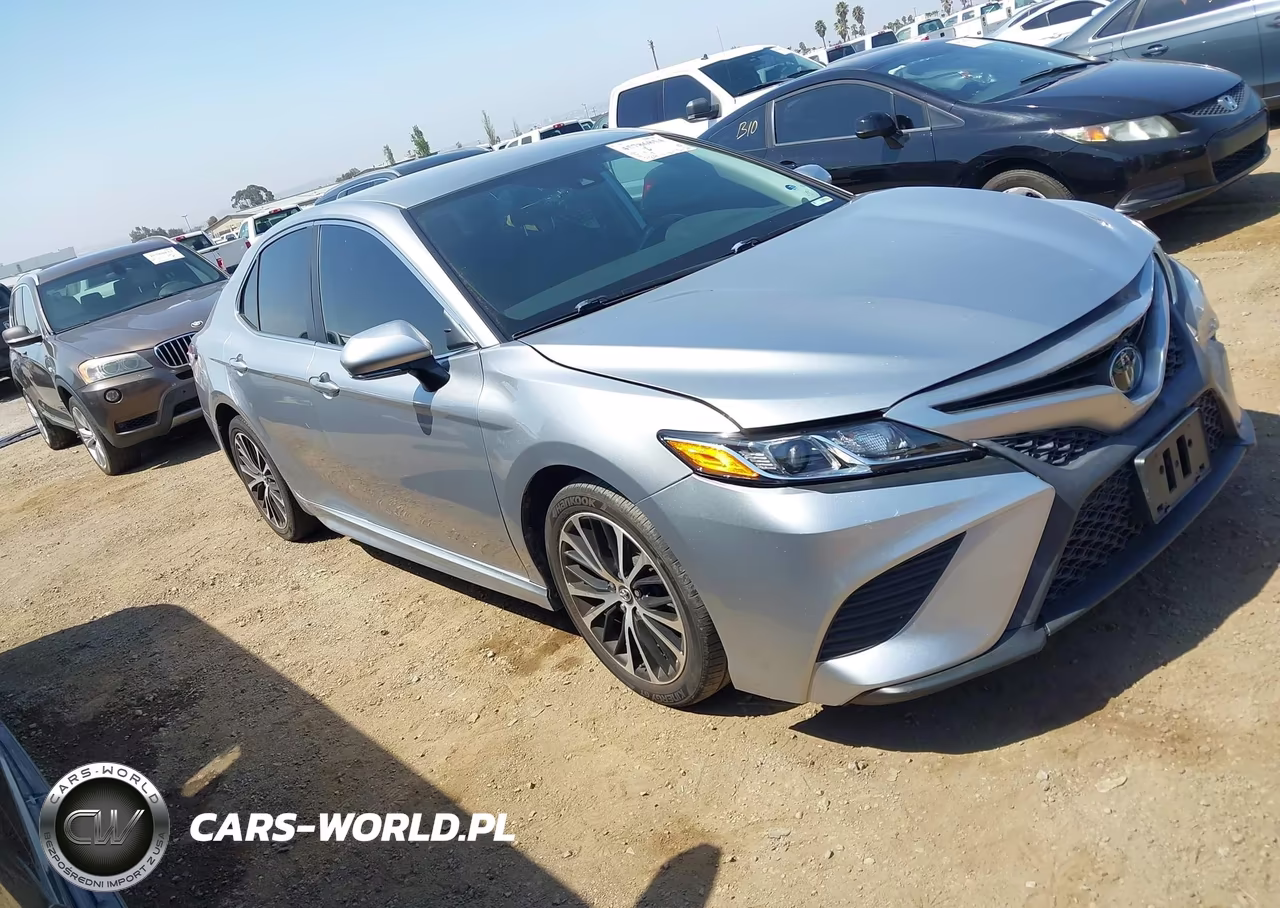 2020 Toyota Camry Se – zdjęcie 1 z 16